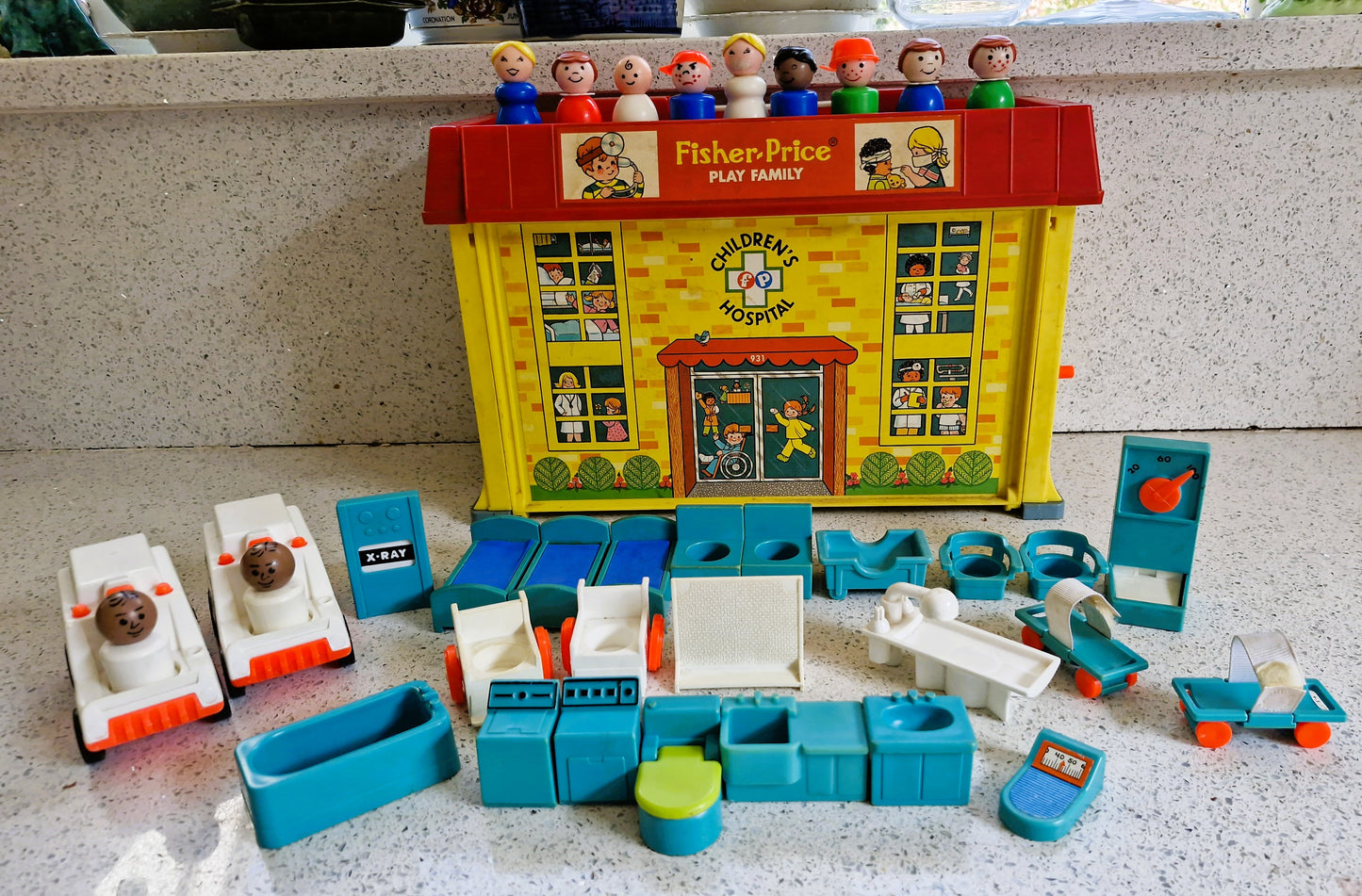 Fisher-Price Children's Hospital, Fisher Price Play Family Children’s Hospital, Fisher Price Hospital, Play Family, Fisher Price, Little People