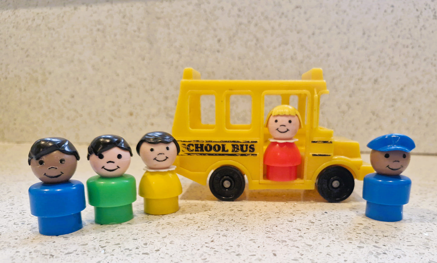 Vintage Fisher Price Yellow School Bus with Little People Figures, 80s Fisher Price Toys