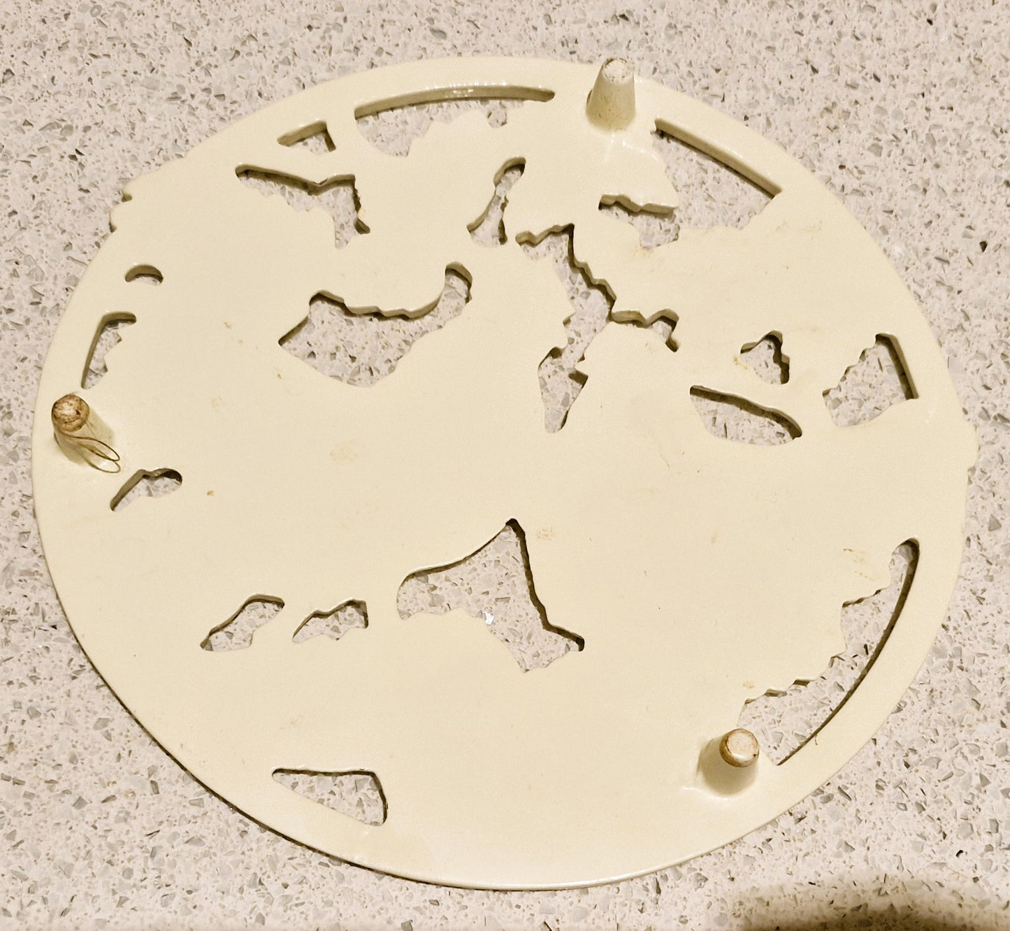 Chicken Trivet, Chicken Pan stand, Farm, Cottage Kitchen, Kitsch, cute, Quirky, Chicken Kitchenalia, - Cream, White, Metal Trivet