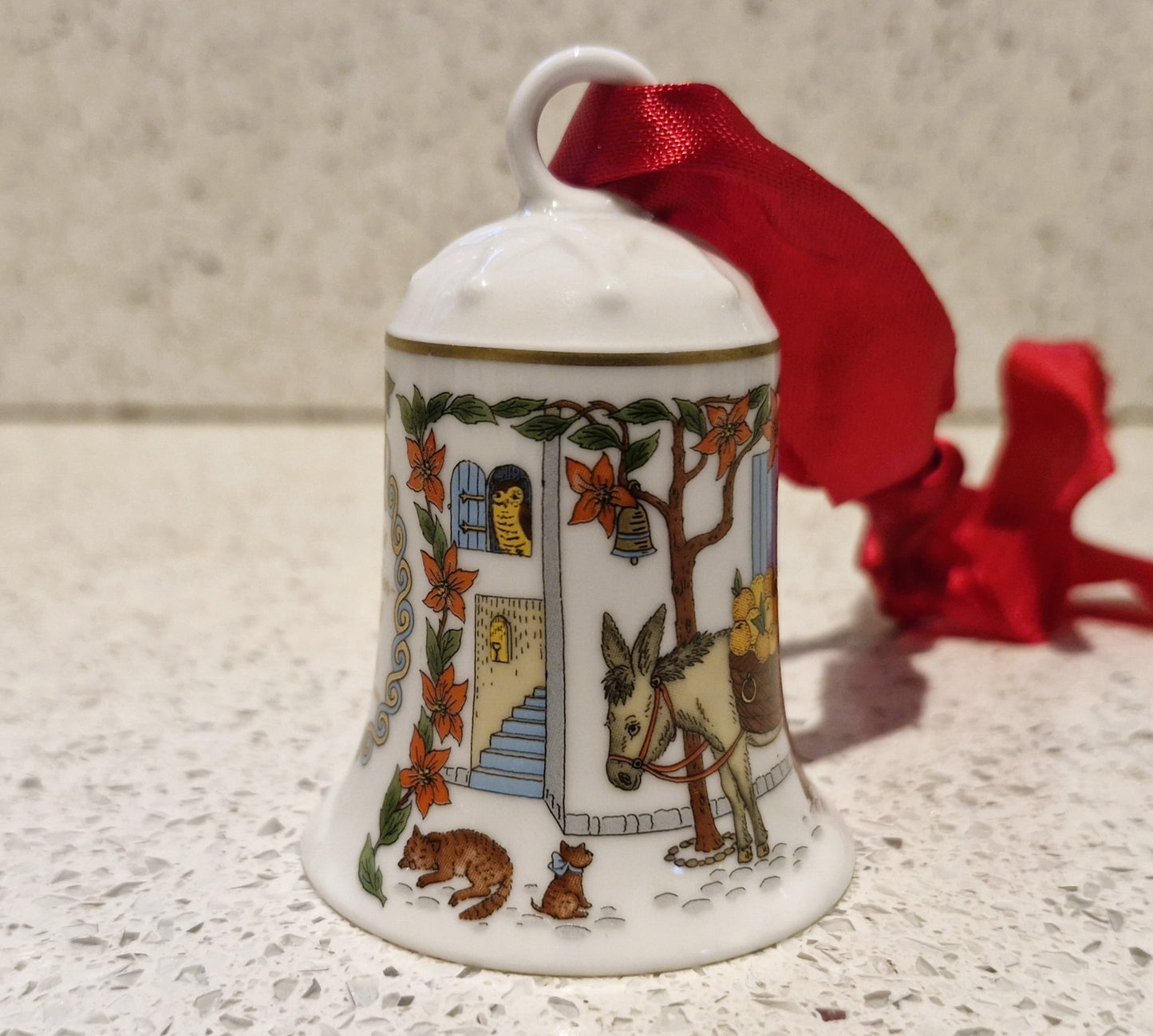 Hutschenreuther porcelain, Christmas bell, weihnachts Clocke, 2004, German, limited edition, Christmas Tree decoration, Ole Winther
