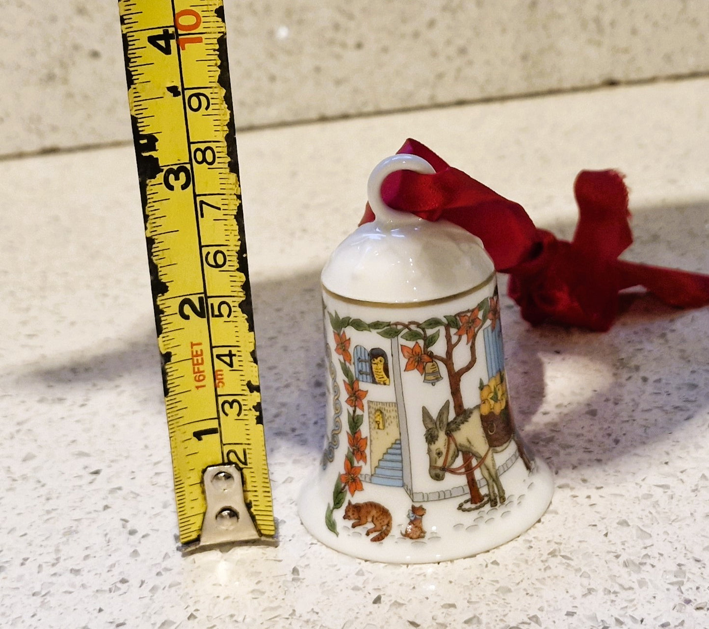 Hutschenreuther porcelain, Christmas bell, weihnachts Clocke, 2004, German, limited edition, Christmas Tree decoration, Ole Winther