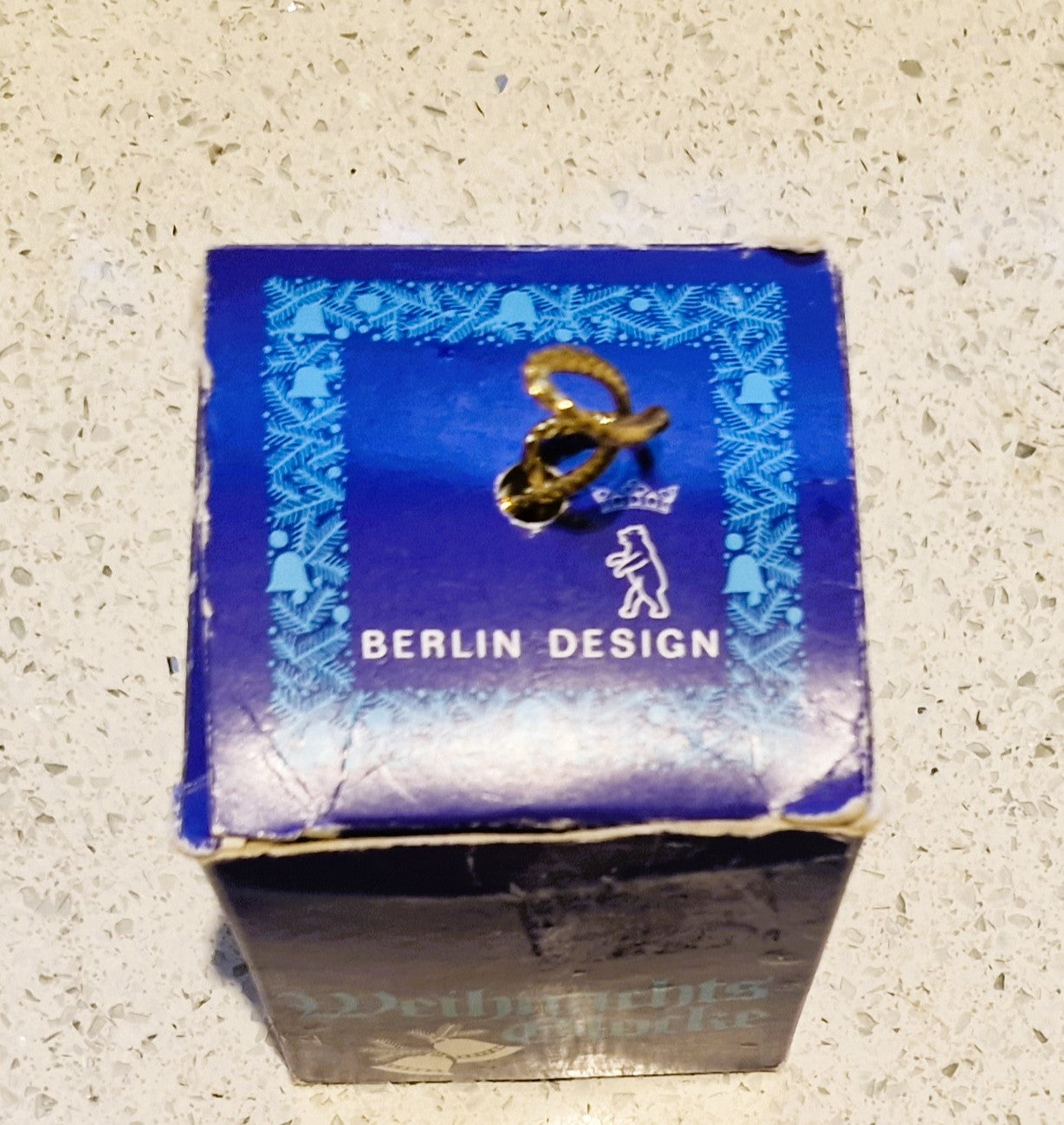 Hutschenreuther porcelain, Christmas bell, weihnachts Clocke, 2004, German, limited edition, Christmas Tree decoration, Ole Winther