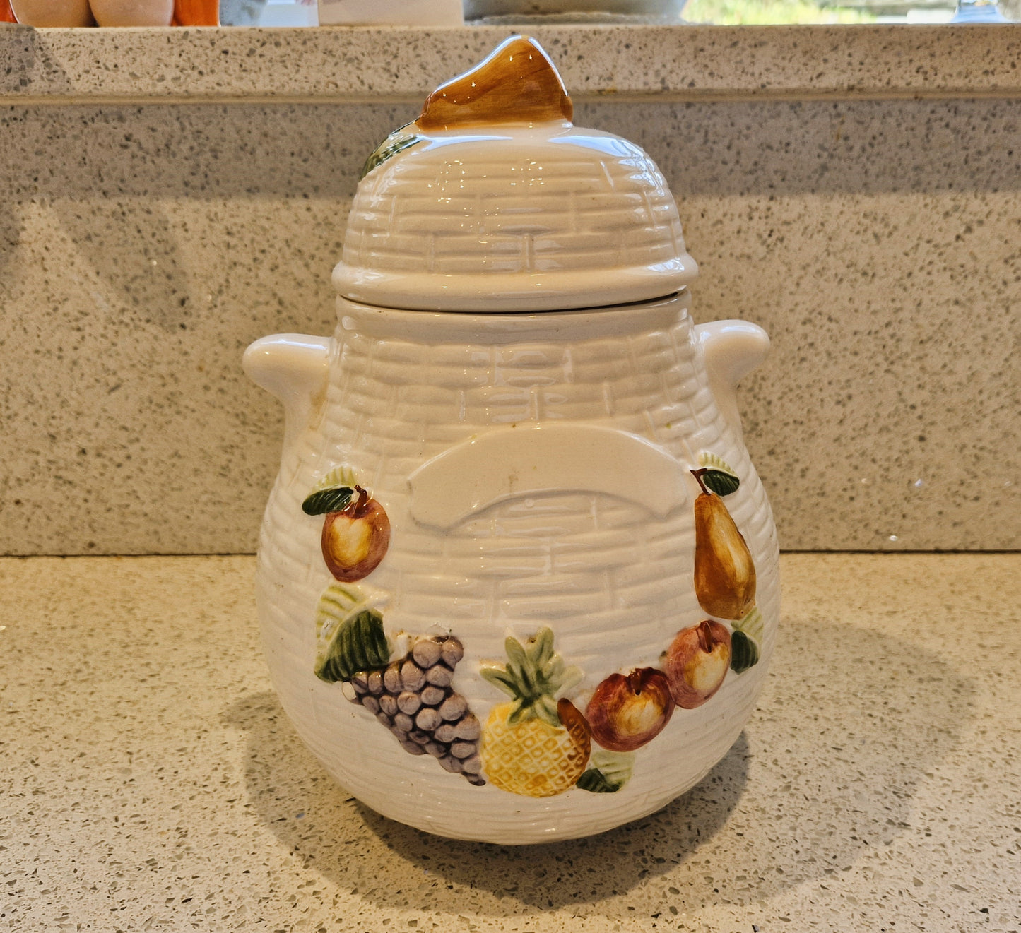 Rayware Storage jar , Fruit jar, Rayware Cookie Jar, Majolica, Large, Ceramic, White, pears, apples, Fruits