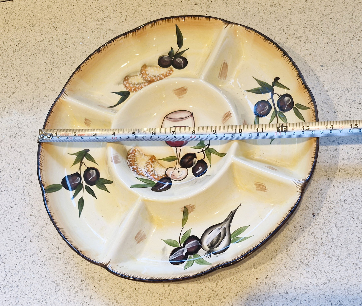 Olives Bowl, Salad Bowl, Cheese and Wine, Al Fresco Dining, Segmented serving, Bowl, Segmented Serving, Platter, Segments, Dips, Tapas