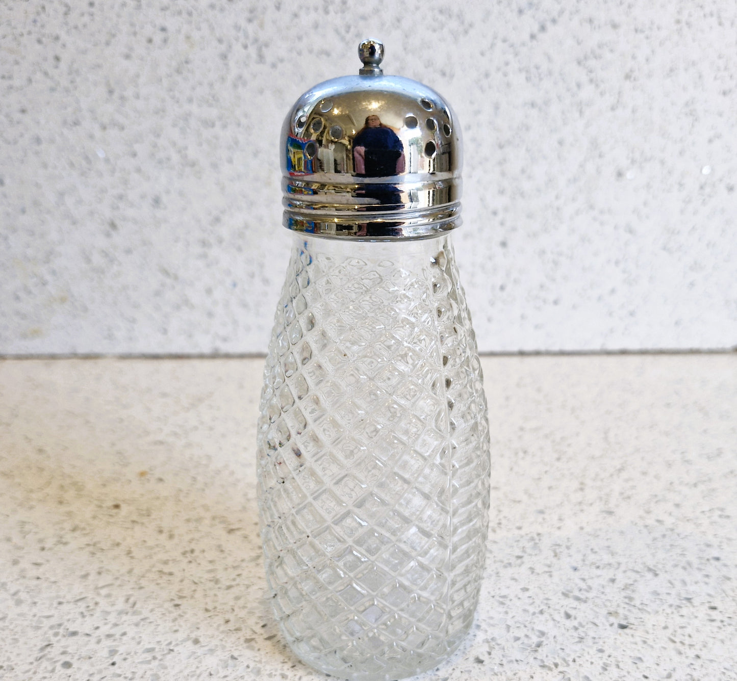Sugar shaker will come very nicely wrapped in lovely acid free colourful tissue paper and bubble wrap, boxed and packed into stiff cardboard boxing to ensure safe delivery