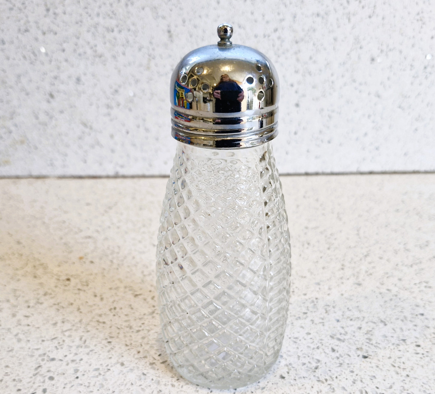 Sugar shaker will come very nicely wrapped in lovely acid free colourful tissue paper and bubble wrap, boxed and packed into stiff cardboard boxing to ensure safe delivery