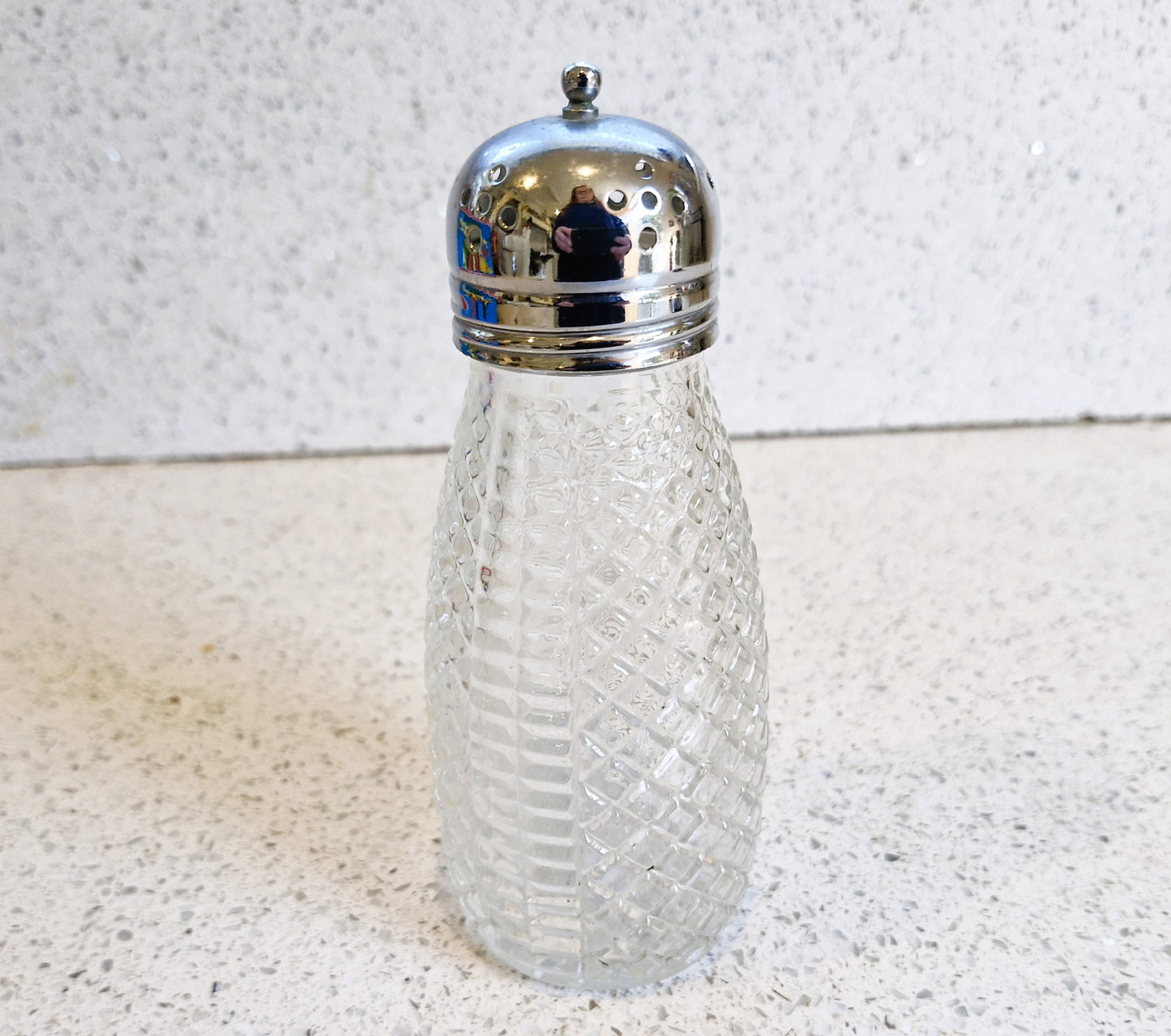 Sugar shaker will come very nicely wrapped in lovely acid free colourful tissue paper and bubble wrap, boxed and packed into stiff cardboard boxing to ensure safe delivery