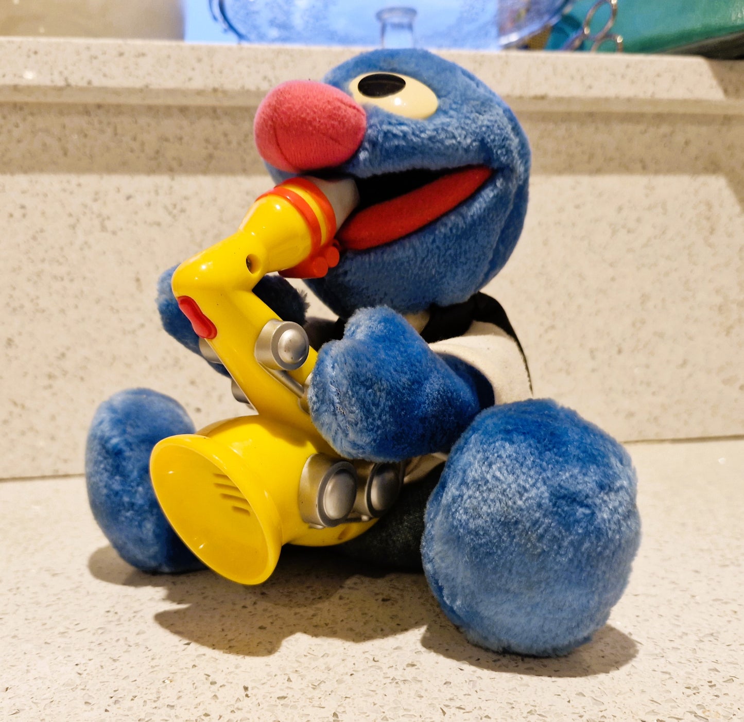 Vintage Sesame Street Grover, Vintage Fisher Price Toys, Rock & Roll Grover, Dancing, Singing, Grover, Sesame Street, 90s Toys