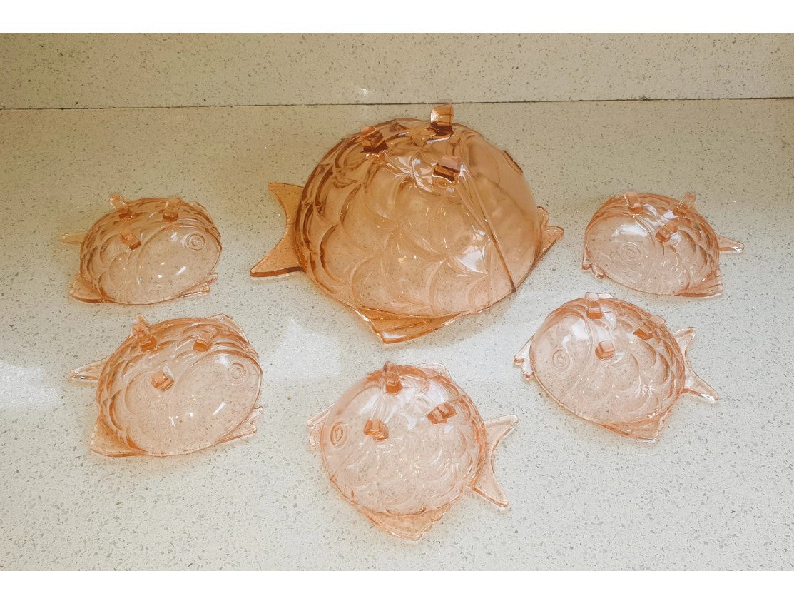 Art Deco Fish Shaped dessert Bowl, Set, Art Deco Pink / Peach coloured Fish Shaped Bowls, 6 Piece 'Fish' Fruit, Dessert Set