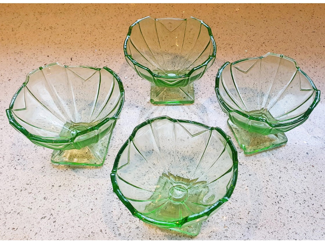 Art Deco Green Glass, Dessert Bowls, Vintage 1930s Green Glass, Ice Cream Glasses