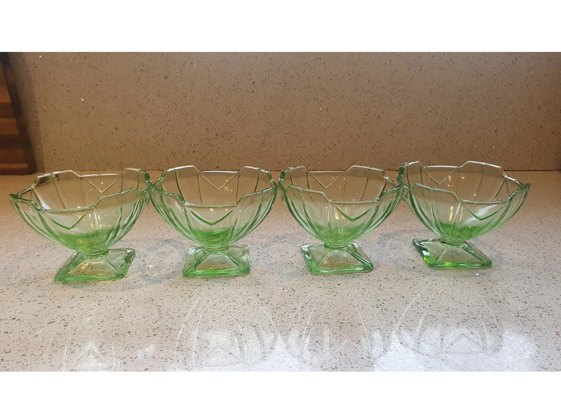 Art Deco Green Glass, Dessert Bowls, Vintage 1930s Green Glass, Ice Cream Glasses