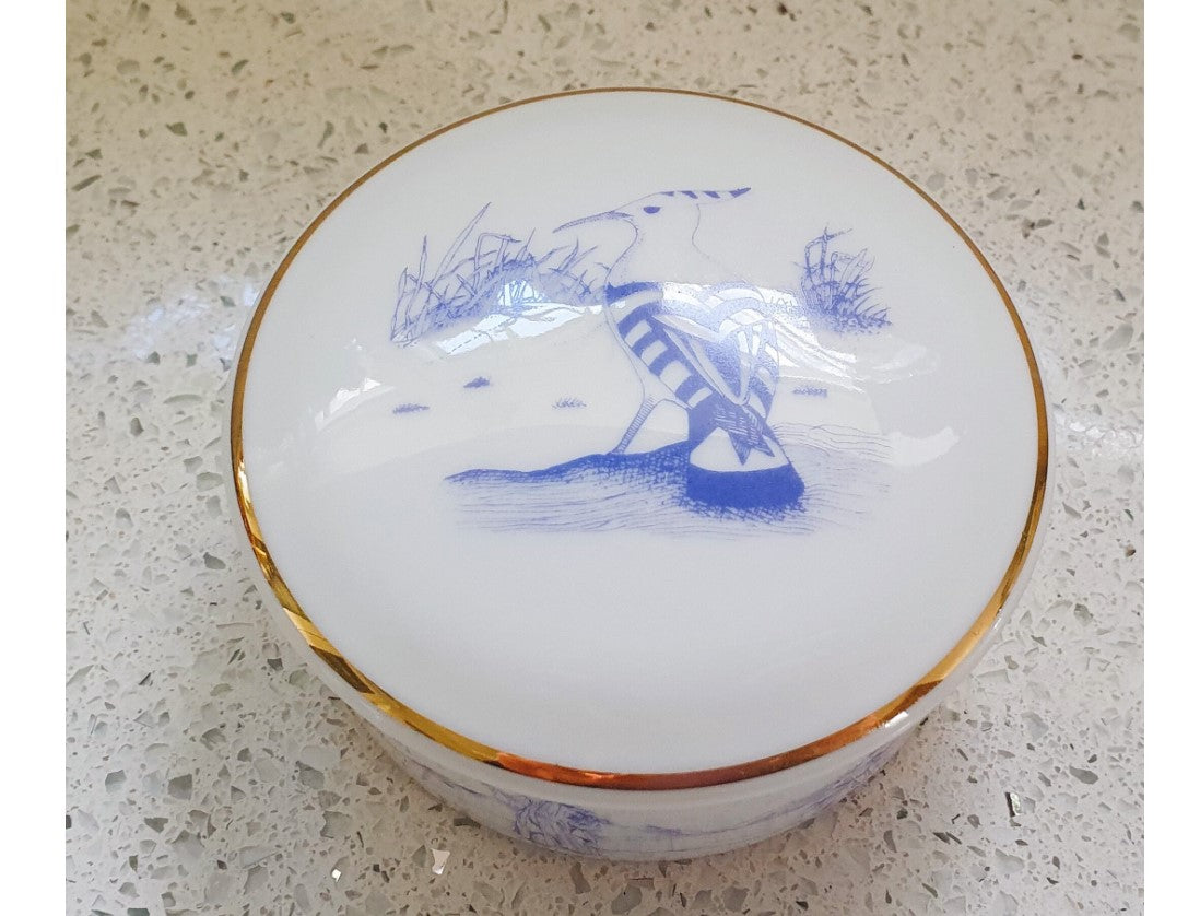 Limoges France Ceramic Trinket box, Artoria Limoges, Hoopee 6, Emerites Airlines, Porcelain Trinket Box