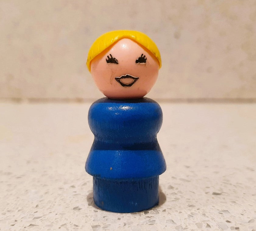 Fisher-Price little people Wooden Blue Mum, Fisher price wooden little People, Blue Lady, MUM, Blue body, Blonde Hair