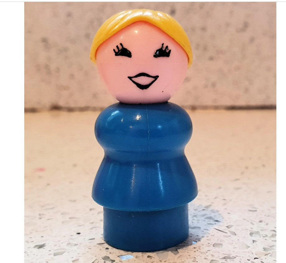Vintage Fisher-Price Little people, Blue, mum, Blue Lady, Blonde Hair, Fisher Price vintage Little People Characters