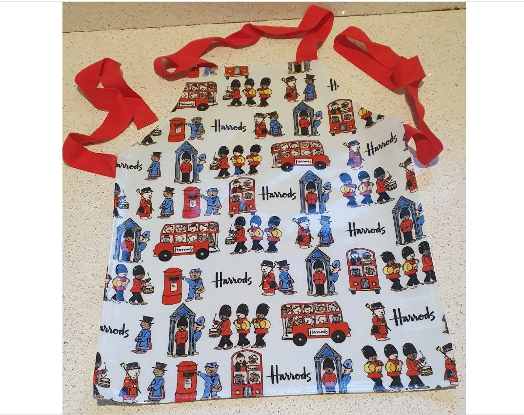 Harrods London, Bear, Soldier, Beefeater, Apron, Children's Apron, Queens / Kings Palace Guard - NEW condition