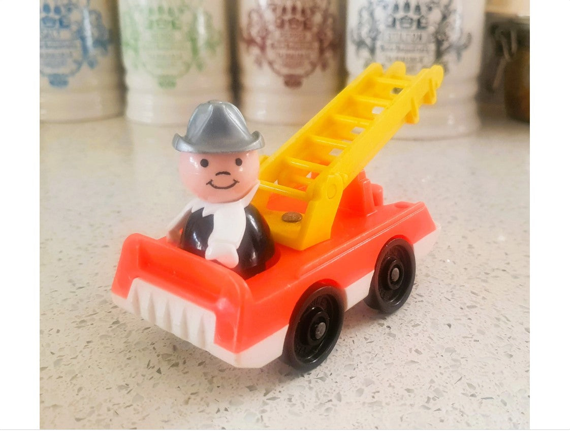 Vintage, Fisher-Price fire Engine, fireman, small fire engine, 80s, silver helmet