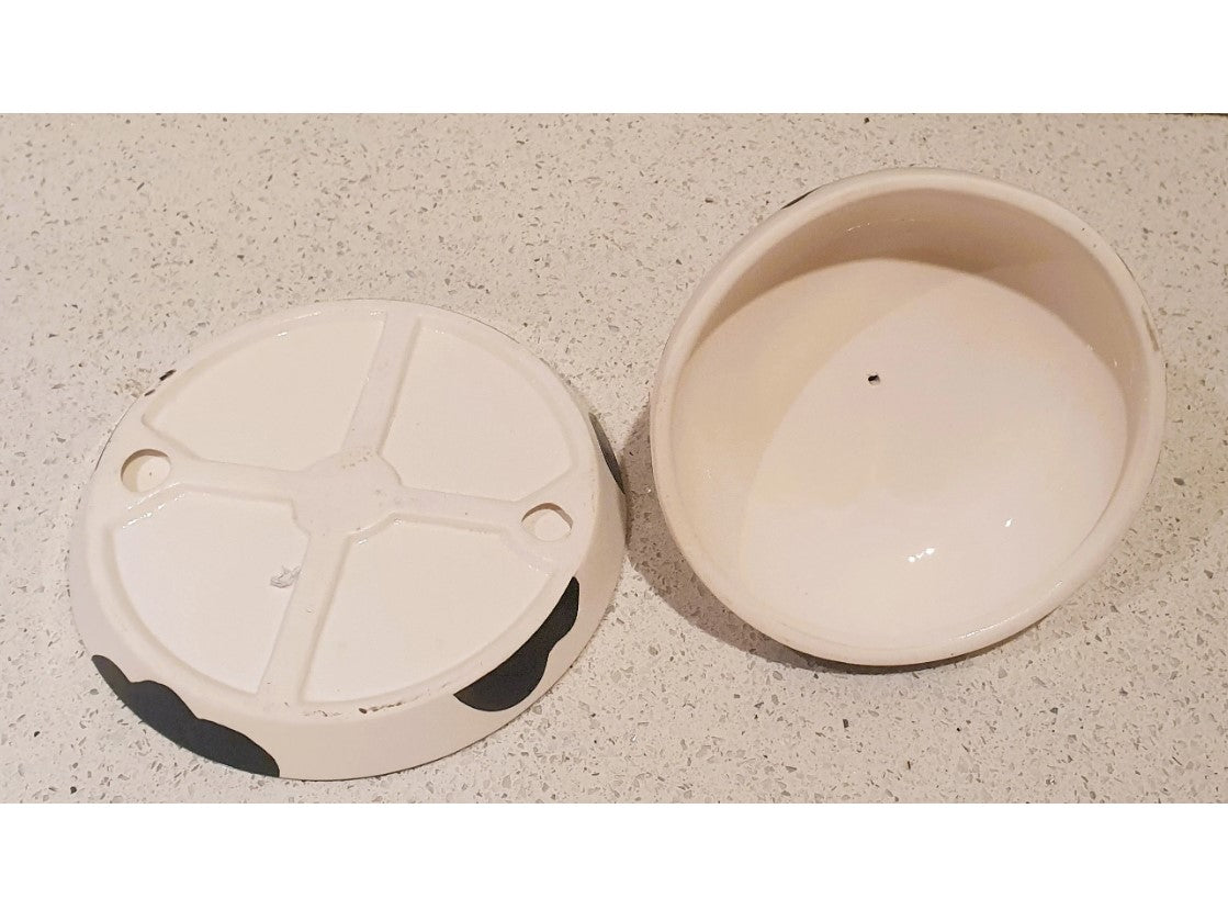 Cow Cheese Dish, Vintage Cow butter dish, Lidded, Cow Shaped, Serving dish, Black and white, Farmhouse Decor, Country Life