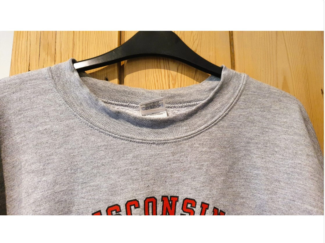 Vintage Wisconsin Badgers Sweatshirt, Wisconsin Badgers, Vintage Wisconsin Badgers Rose Bowl Sweatshirt, Grey, Xl, American Football, Gildon