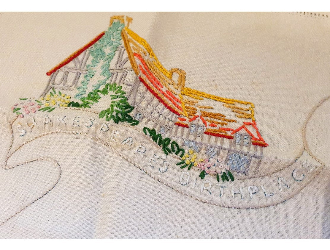 Vintage, English Hand Embroidered Linen, Shakespeare's Birthplace, Ann Hathaway's House, English Country Garden, Floral. 19 x 14 Inches