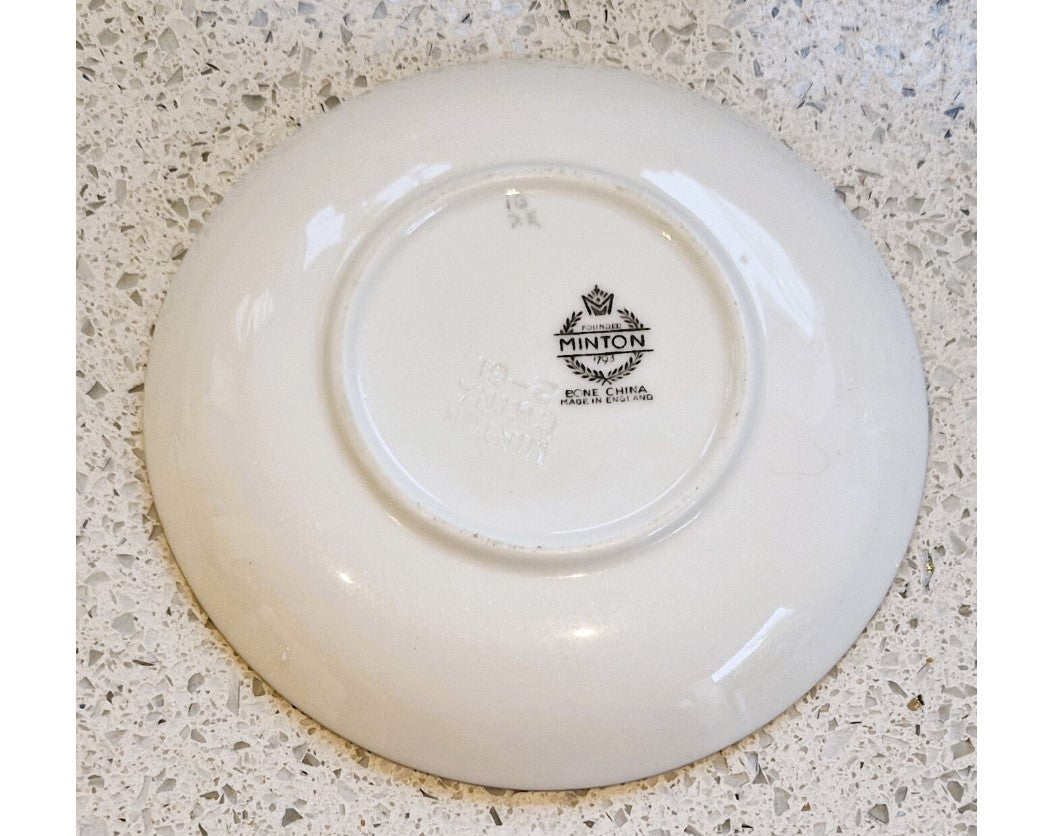 MINTON Plate, Minton Dish, flower, Botanical, Bone China, Gilt edged, Made in England