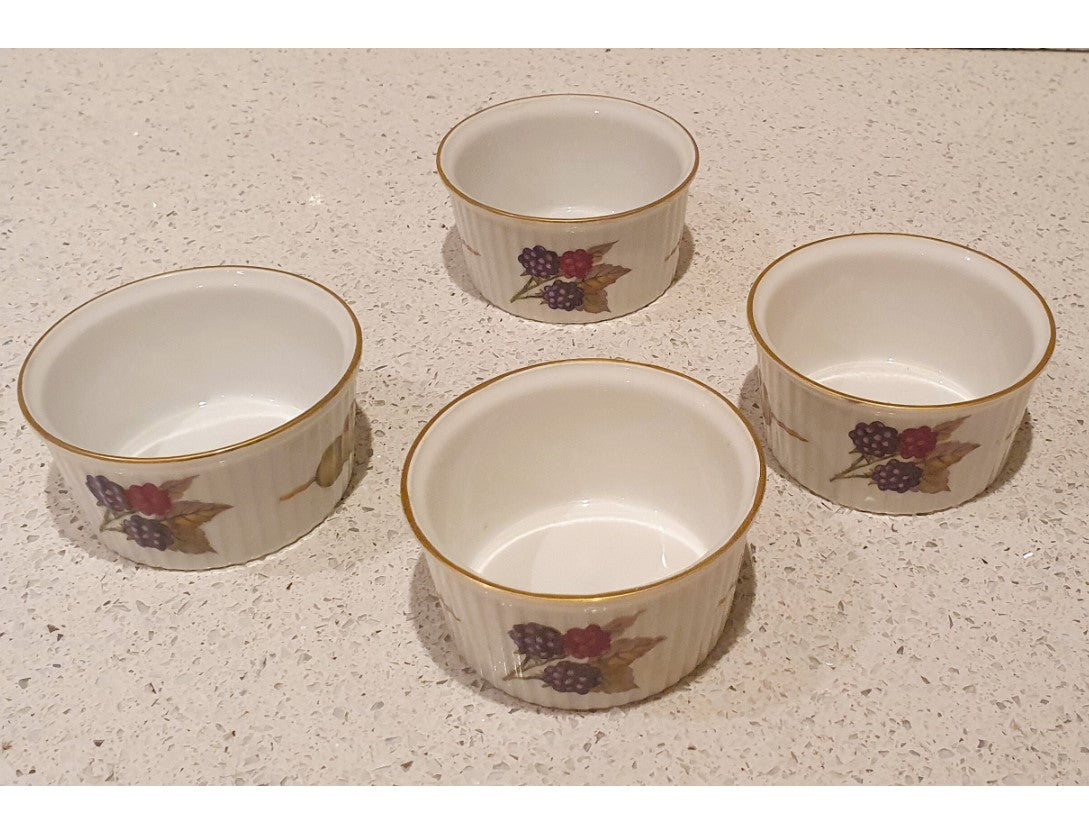 Royal Worcester Ramekins, Evesham Ramekins, Olive, Gold, Gilt edged, Oven to table,