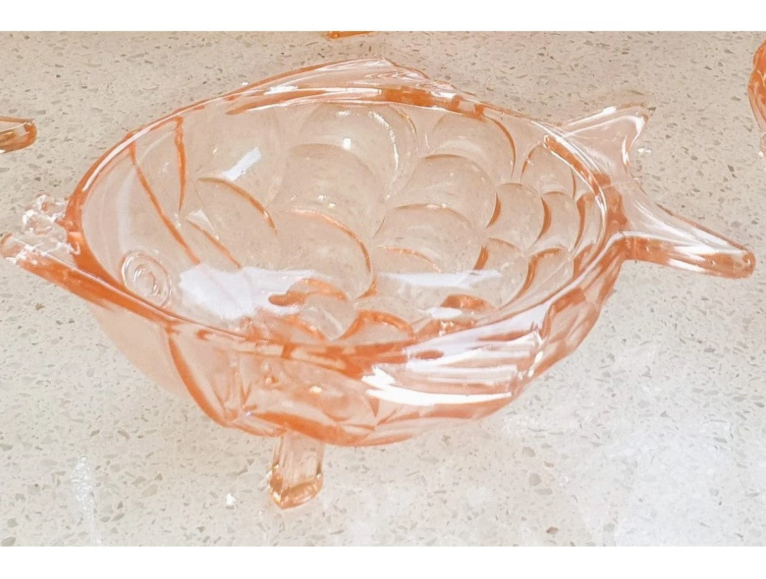 Art Deco Fish Shaped dessert Bowl, Set, Art Deco Pink / Peach coloured Fish Shaped Bowls, 6 Piece 'Fish' Fruit, Dessert Set