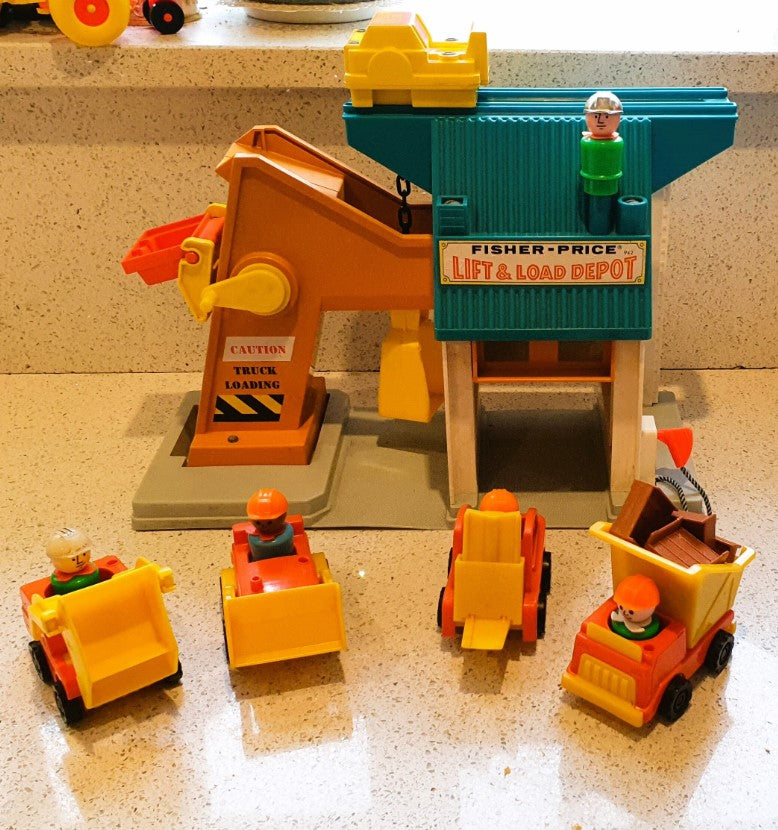 Fisher-Price Lift and Load Depot , #942 Lift and Load Depot, Fisher Price Lift and Load, Fisher Price Little People, Construction