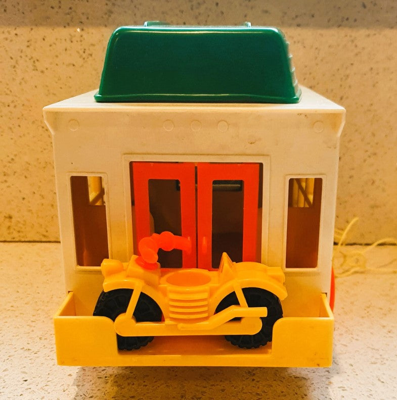 Fisher-Price Vintage Play Family Camper Van, complete, 70s Fisher Price Play Family Camper, 70s. Fisher Price Camper Van