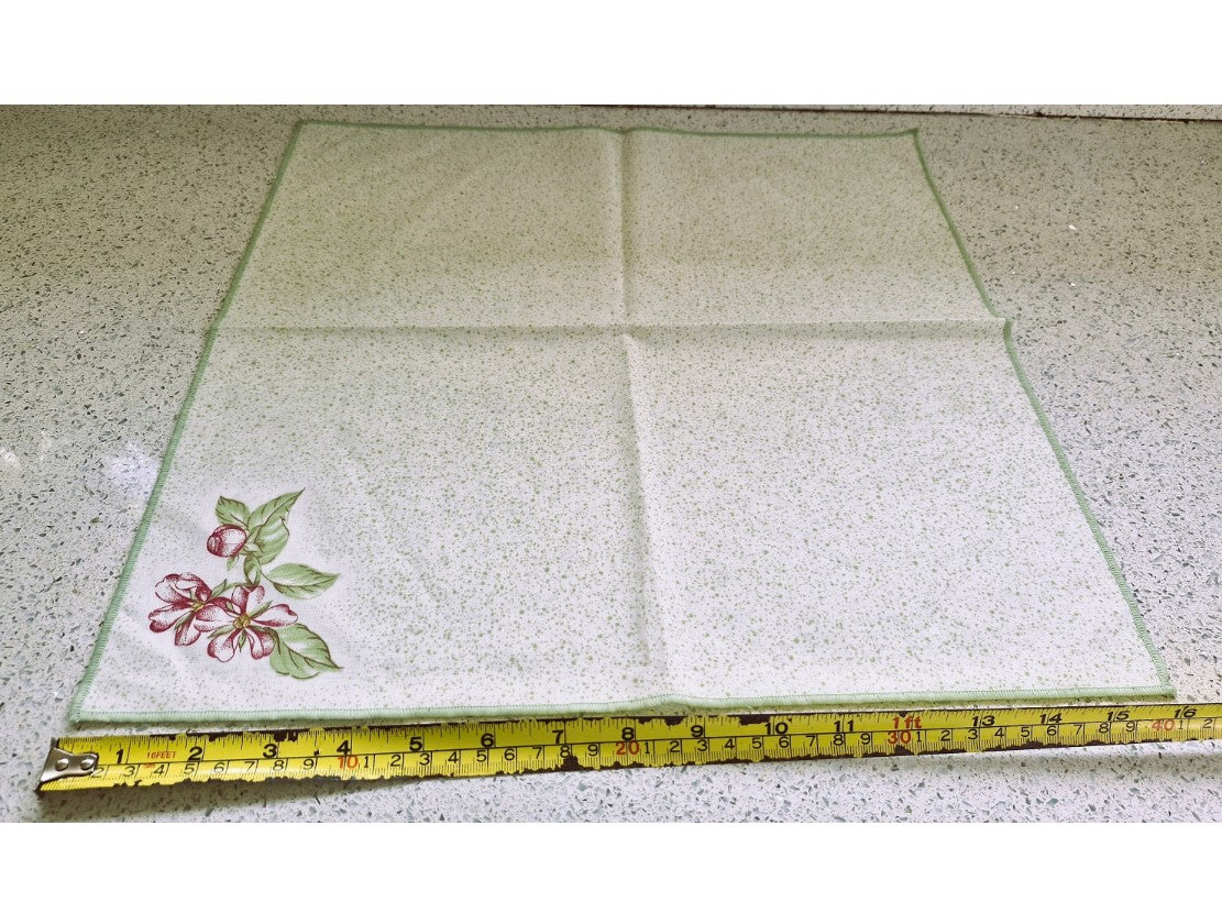 Vintage Napkins, White, Green, Floral, Printed, Cottage core, Immaculate