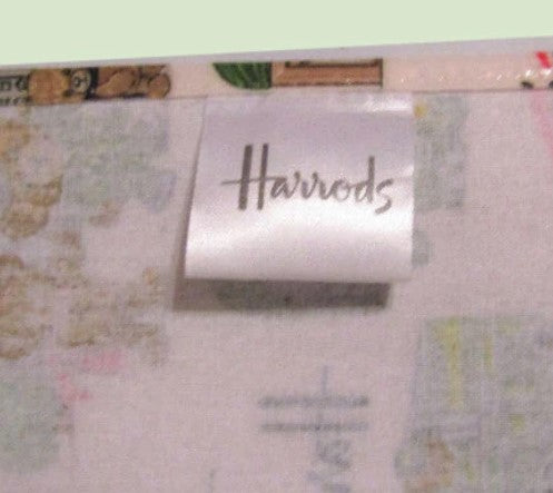 Harrods kids Apron Waterproof - Teddy Bears, London Landmarks, Green, White, NEW condition