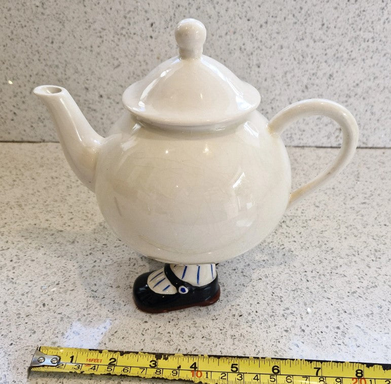 Carltonware, Walking Tea Pot, Hand Painted, Made in England, English Pottery, RARE, Very good condition, Black / White