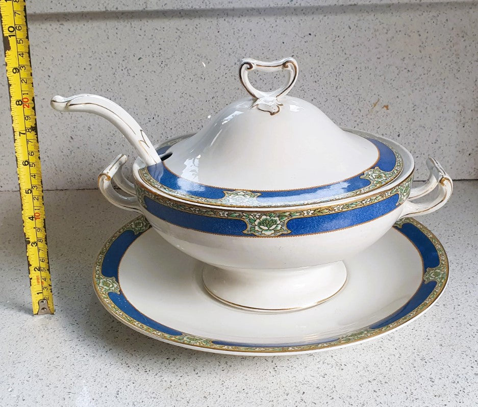 Art Deco, Large Tureen, W H Grindley, Very Large Tureen with Lid and Large ceramic Ladle, GOODWOOD Pattern Circa 1930's,