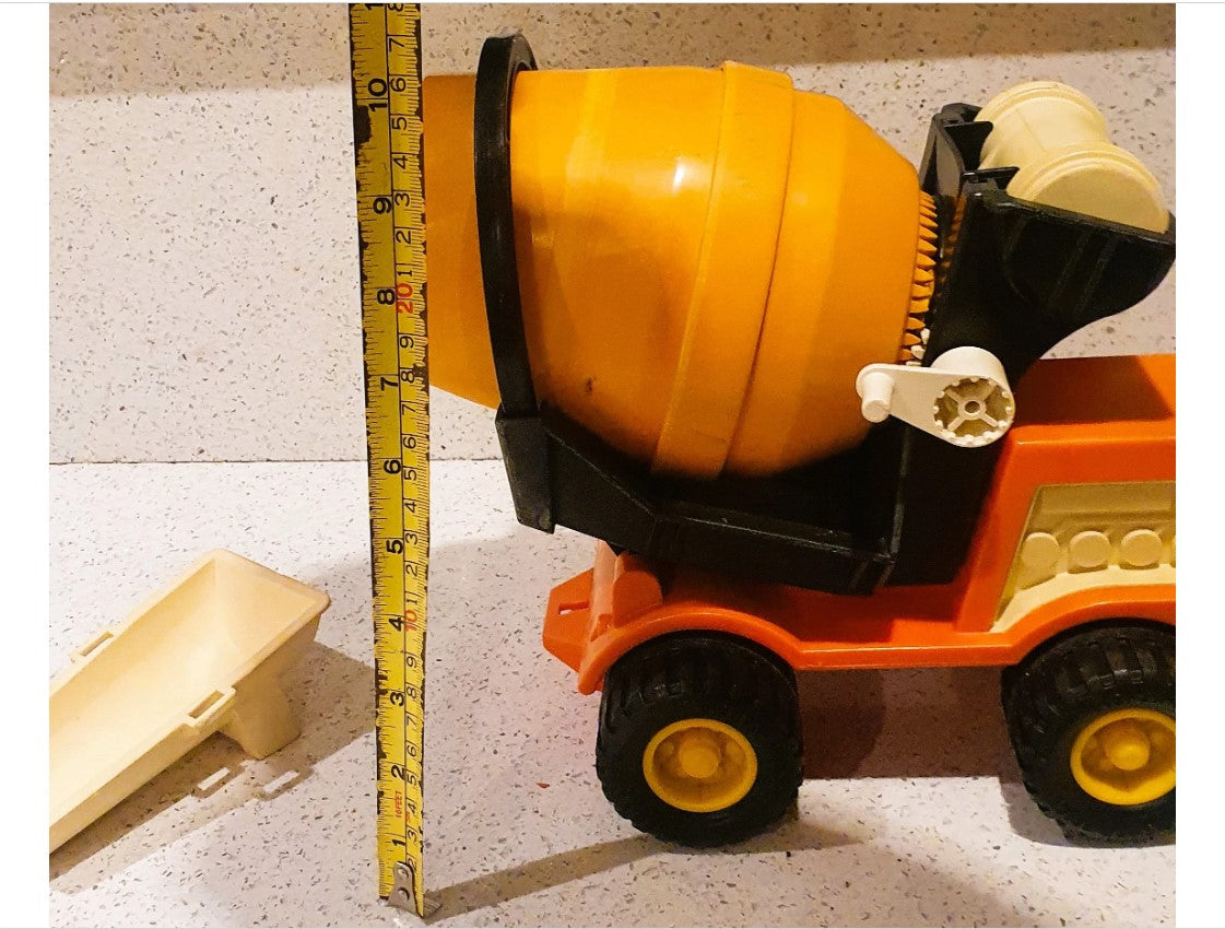 Fisher Price Large Concrete Mixer, Cement Mixer, Cement truck, Sand Pit Play, Building, Diggers, Trucks, 70s, 1970s