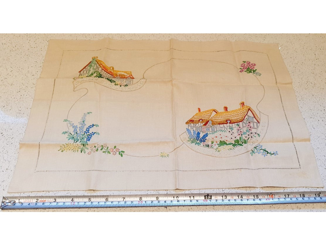 Vintage, English Hand Embroidered Linen, Shakespeare's Birthplace, Ann Hathaway's House, English Country Garden, Floral. 19 x 14 Inches