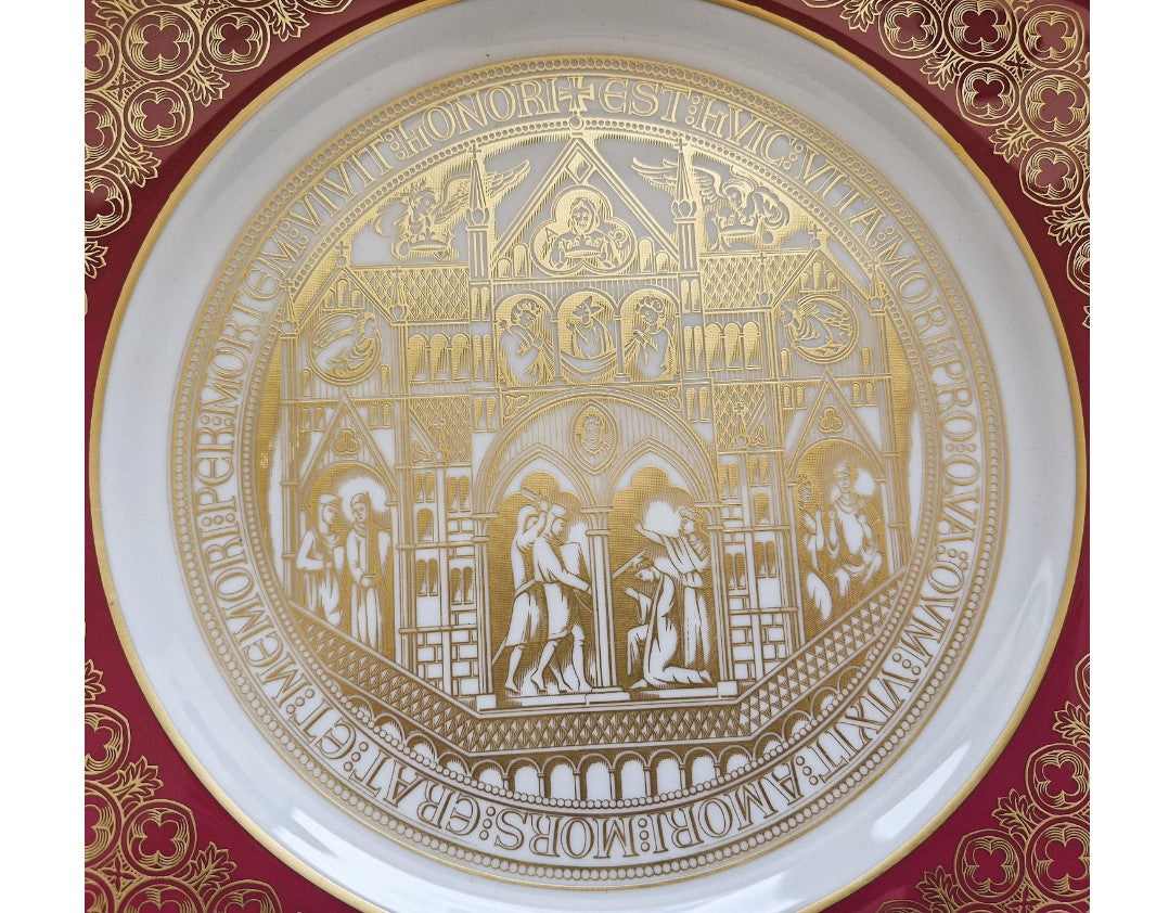 SPODE, Limited Edition, The St Thomas Becket Plate, Numbered, Collectable White, Red, Gold, Boxed, certificated, RARE