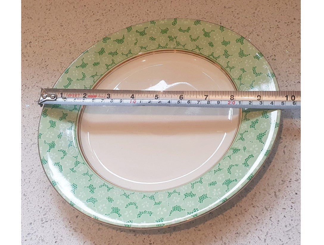 Wedgewood, Mossley, Dinner Plates, Green and White cream. Made in England, Rare English China, Very Good condition