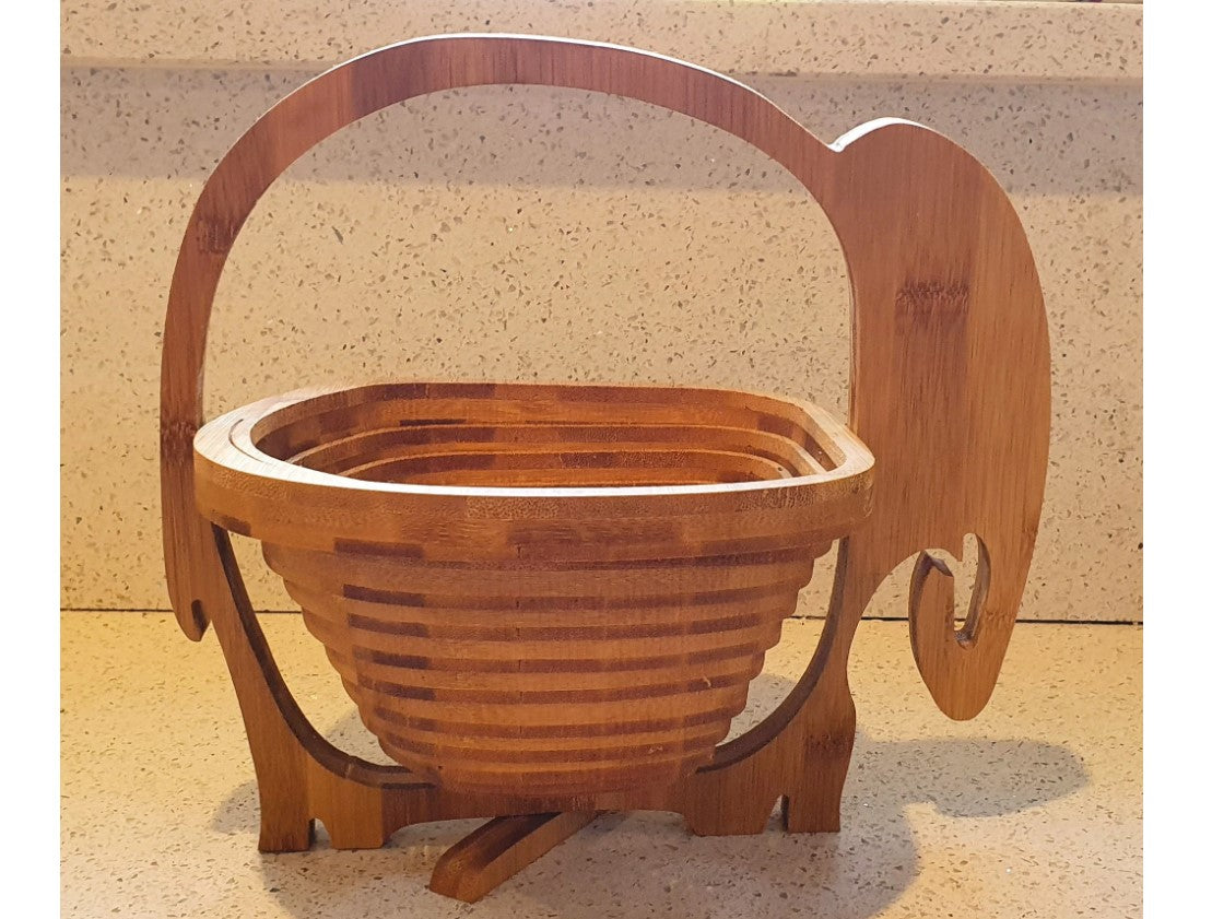Collapsible Fruit basket, Elephant shaped, Folds flat, Trivet, Display, Collapsible wooden Fruit Bowl, 13 , 14 Inches. VGC