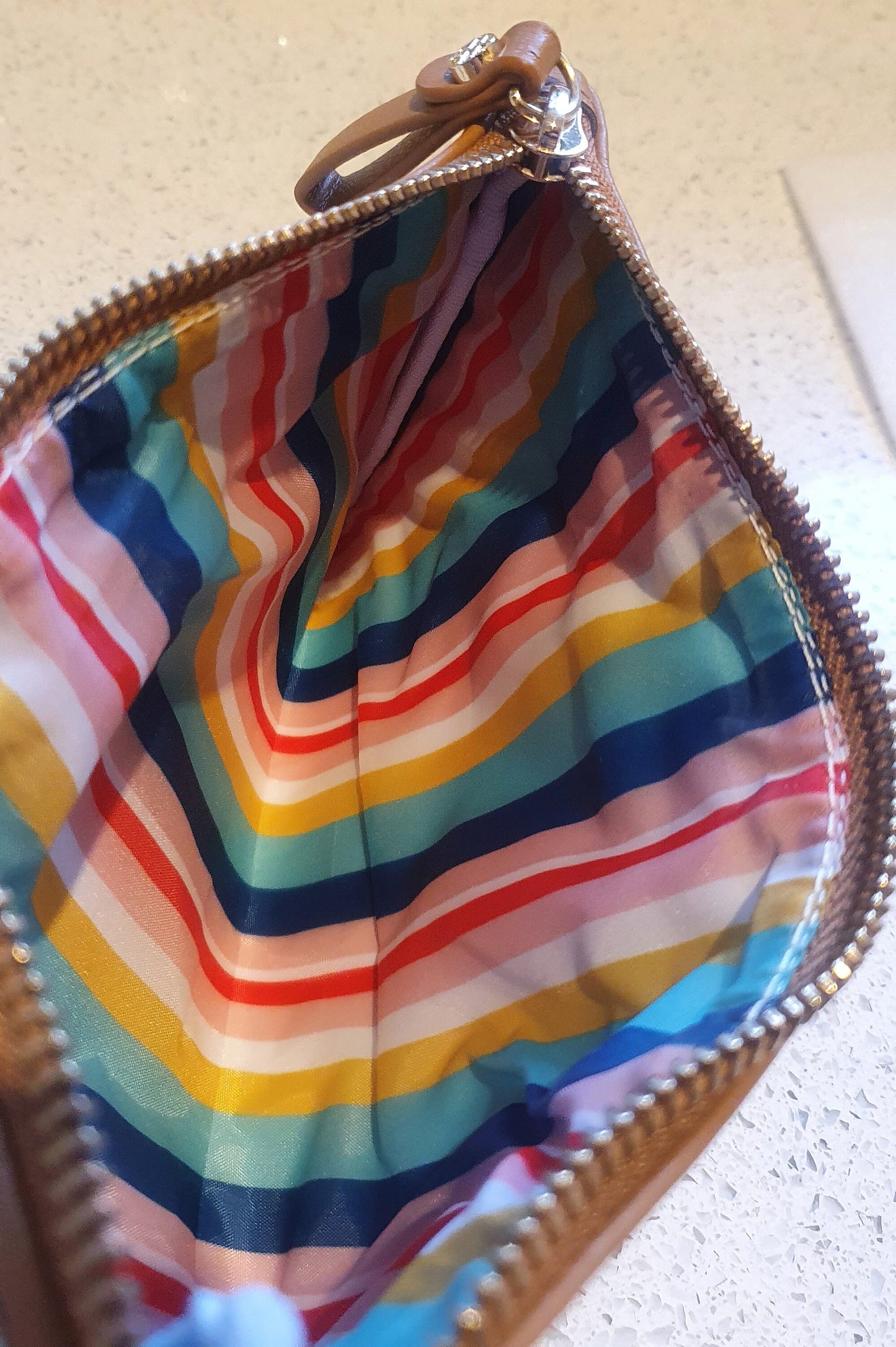 Harrods Kulturbeutel, Waschtasche, Make-up-Tasche, Geldbörse, Canvas und Leder, Regenbogenfarben, Creme, Klassisch.