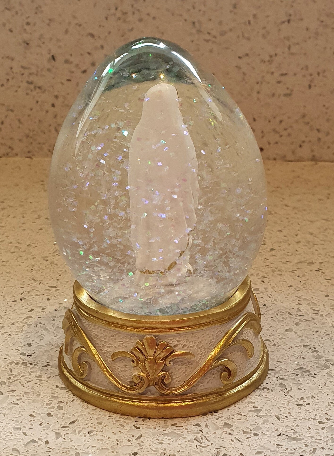 Virgin Mary Snow Globe, Snow globe, Virgin Mary Ornament, Kitch, Quirky, Catholic Ornament