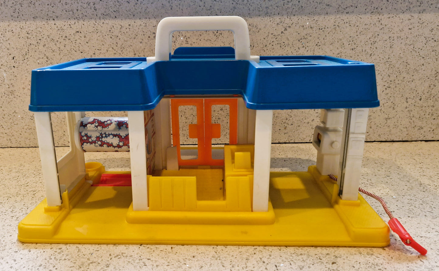 Fisher-Price Little Mart Petrol Station, Fisher Price Little People Little Mart #2580, Fisher Price Little Mart