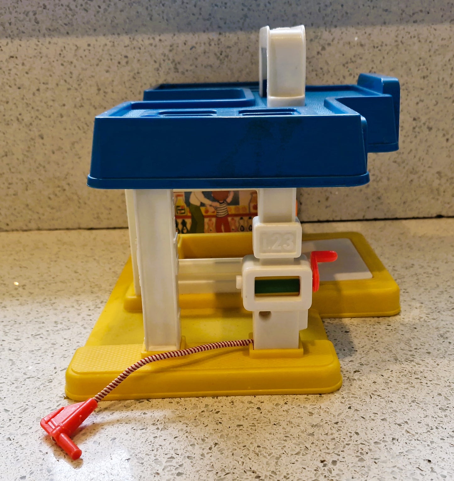Fisher-Price Little Mart Petrol Station, Fisher Price Little People Little Mart #2580, Fisher Price Little Mart