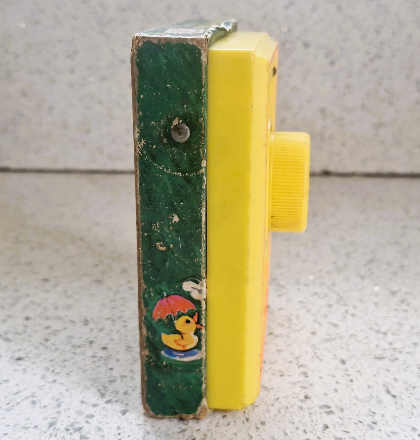 70s, Fisher-Price Radio, Raindrops keep falling on my head, Fisher Price wind up radio, Fisher Price radio, Fisher Price Music Box