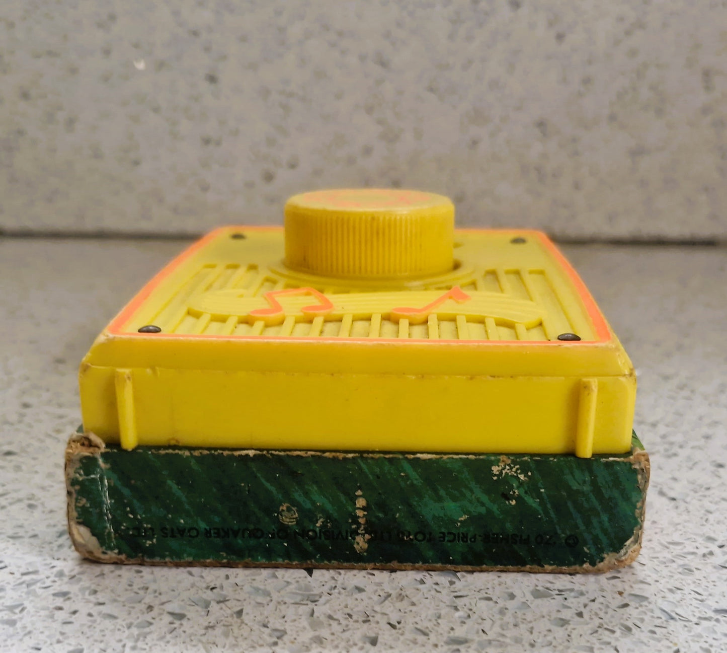 70s, Fisher-Price Radio, Raindrops keep falling on my head, Fisher Price wind up radio, Fisher Price radio, Fisher Price Music Box