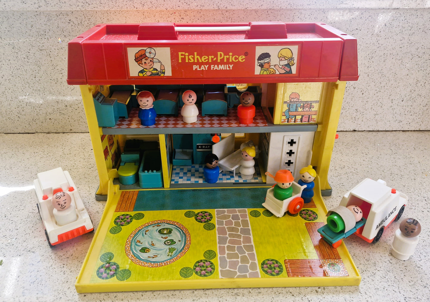 Fisher-Price Children's Hospital, Fisher Price Play Family Children’s Hospital, Fisher Price Hospital, Play Family, Fisher Price, Little People