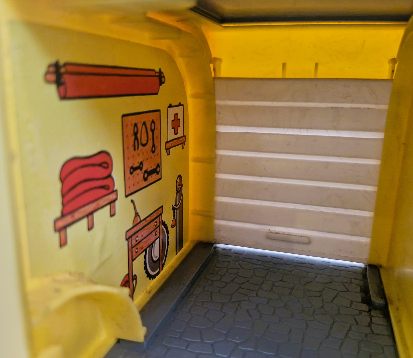 Fisher-Price Children's Hospital, Fisher Price Play Family Children’s Hospital, Fisher Price Hospital, Play Family, Fisher Price, Little People