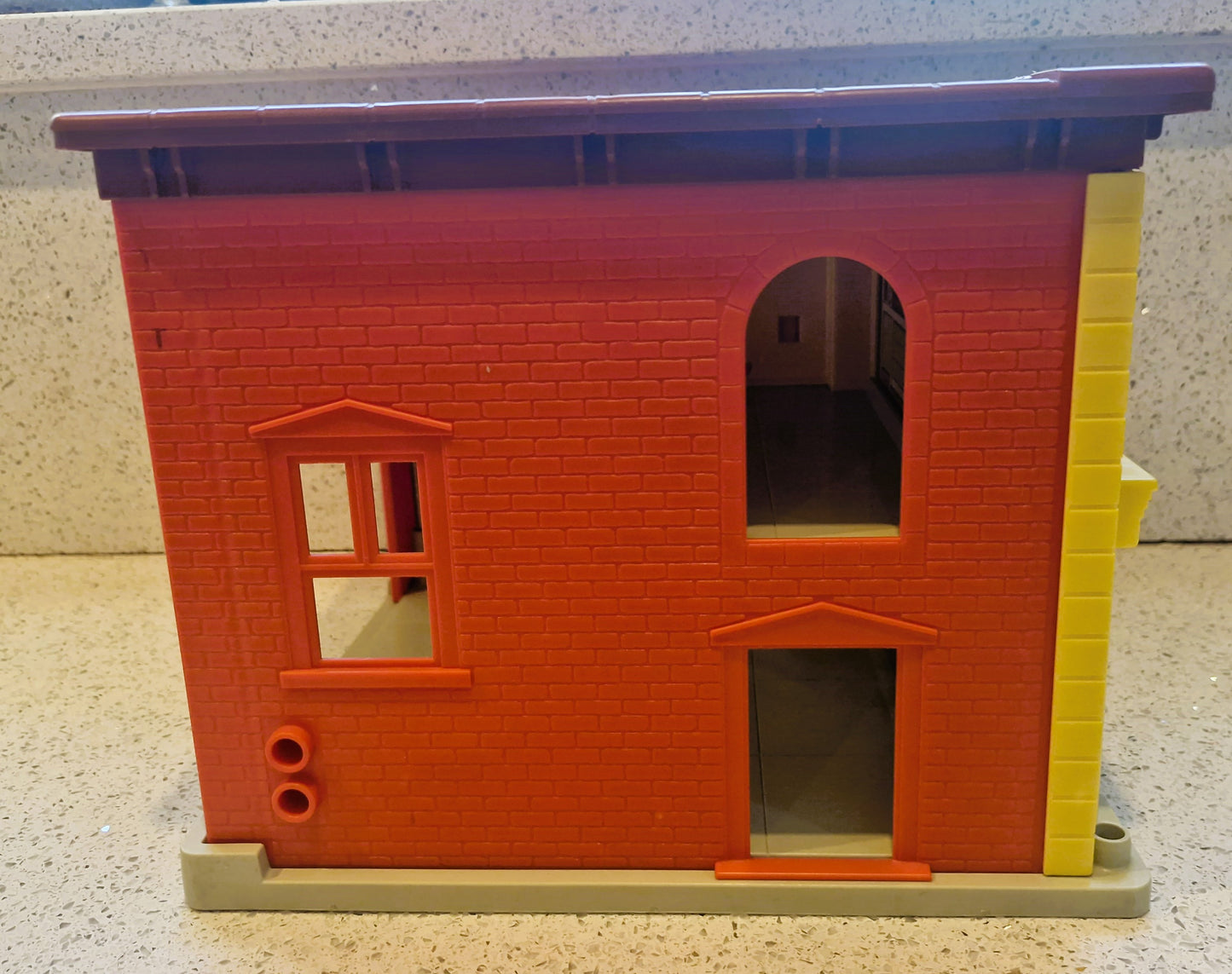 Fisher-Price Play Family Fire Station, Fisher Price Fire Station,  Fisher Price little people Fire Station, Boxed, Complete