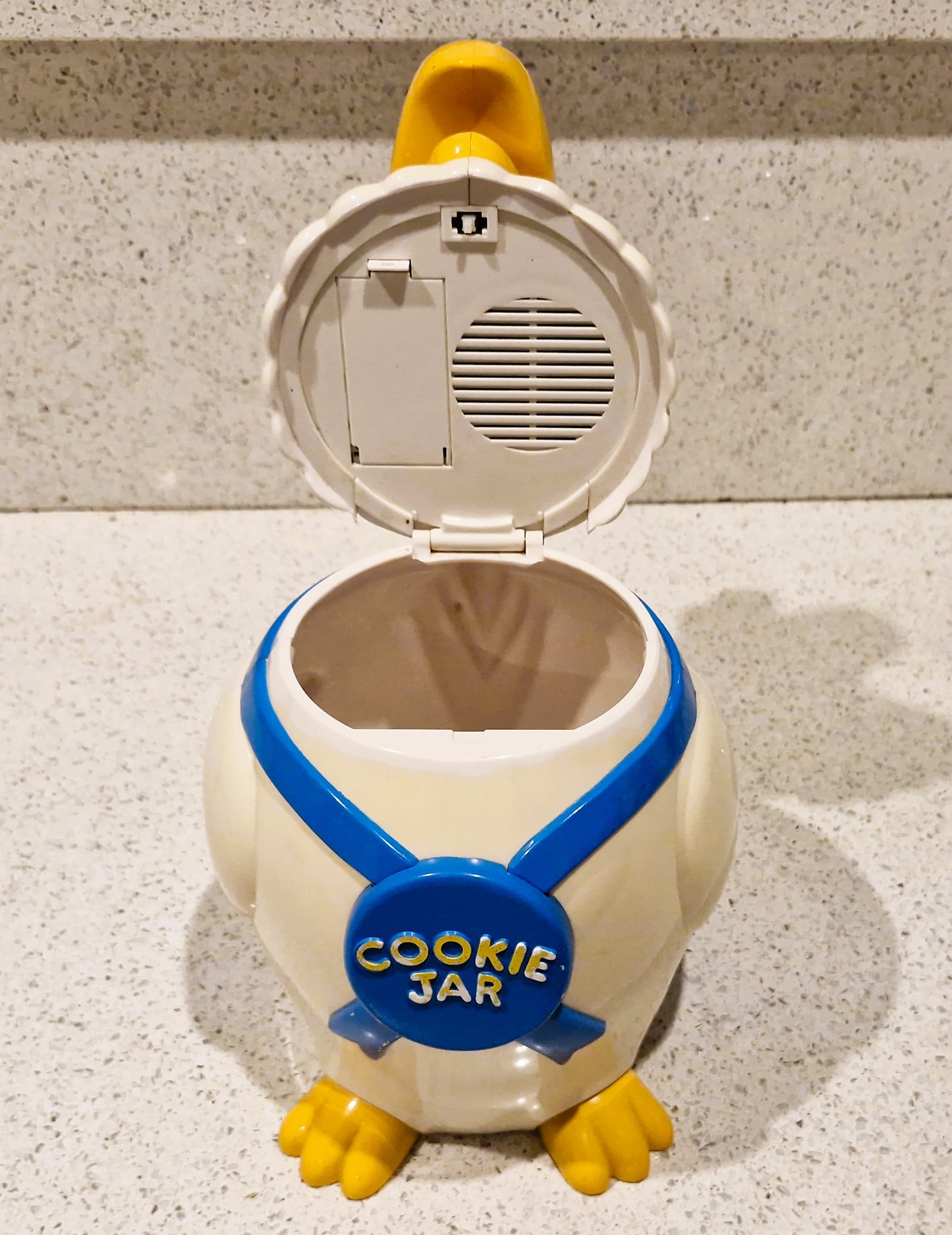 Vintage Rooster Cookie Jar: Novelty, Cock-a-Doodle-Doo Sound, 10 Inches, Fun da Mentals, Talking Cookie Jar