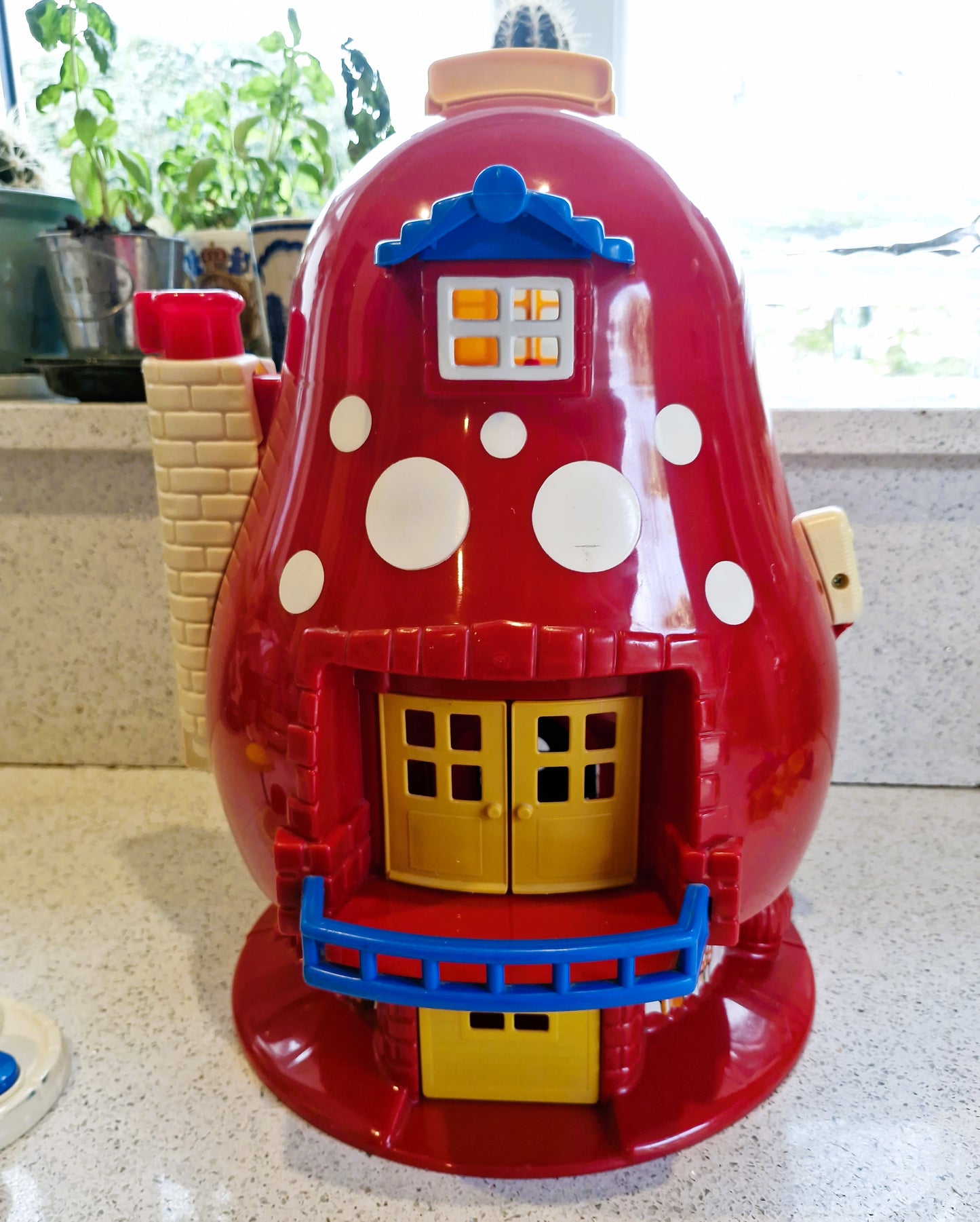 Vintage Matchbox Mushroom Playhouse: RARE Complete Bo