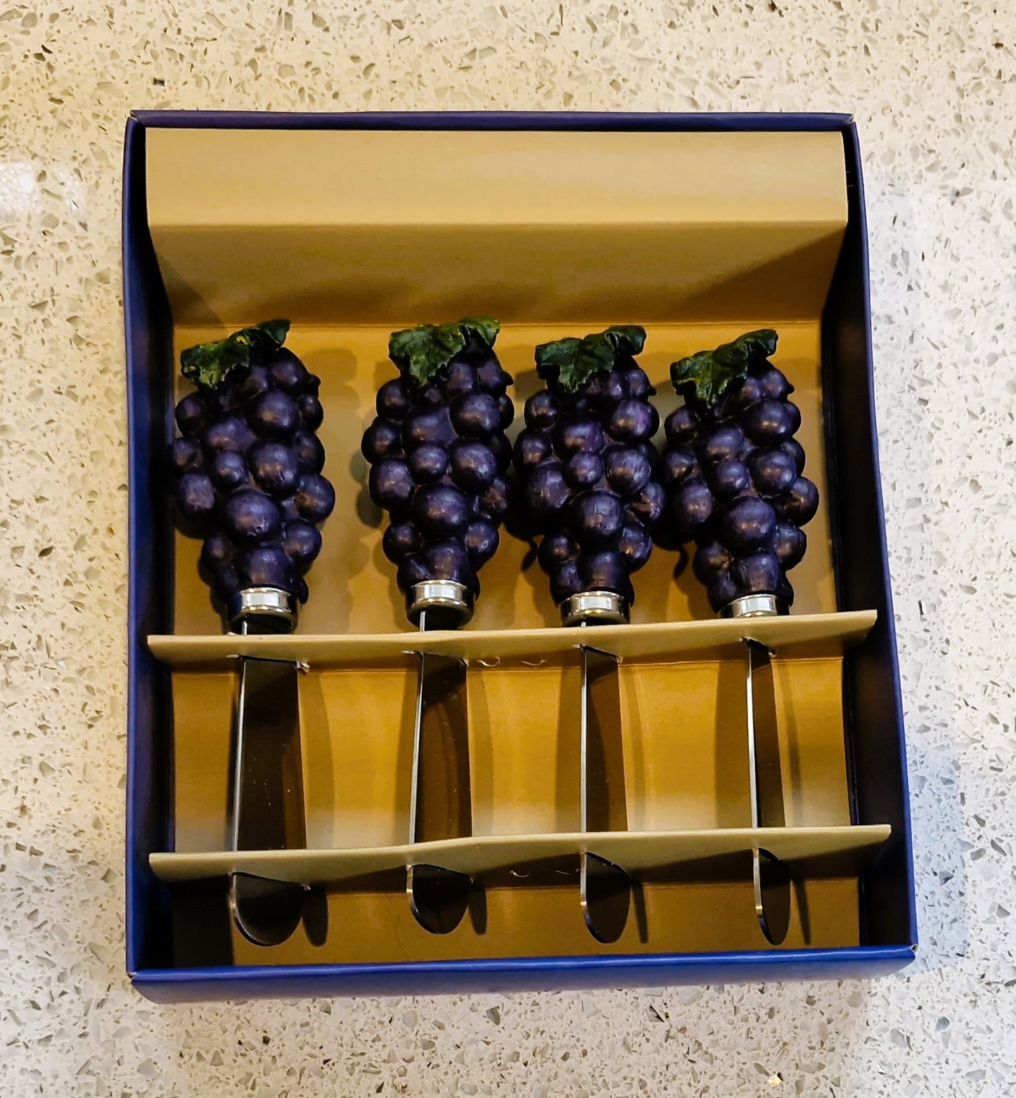 Vintage Grape Butter Spreader: Ceramic Handle, Cheese Board Serving