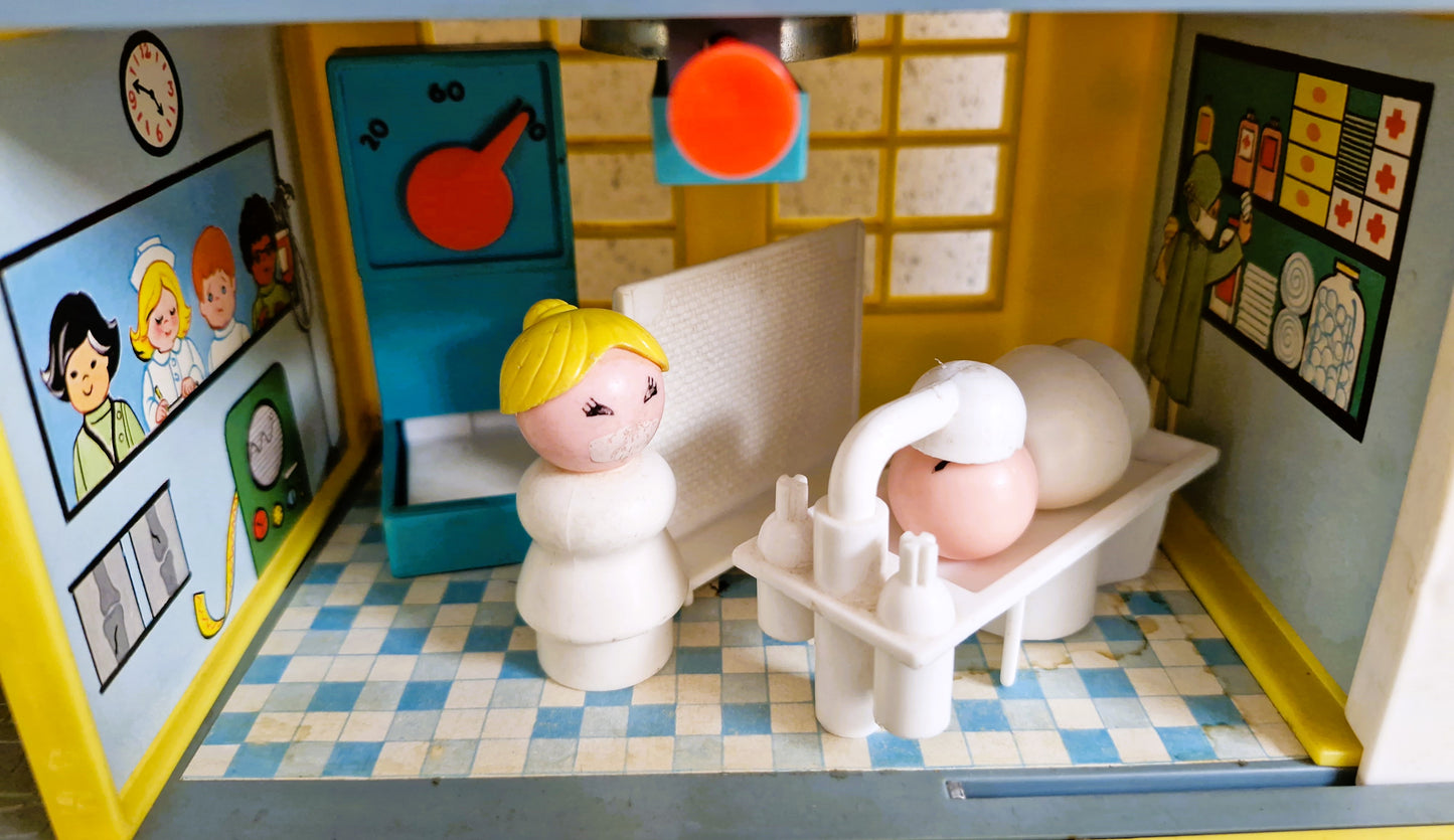 Fisher-Price Children's Hospital, Fisher Price Play Family Children’s Hospital, Fisher Price Hospital, Play Family, Fisher Price, Little People